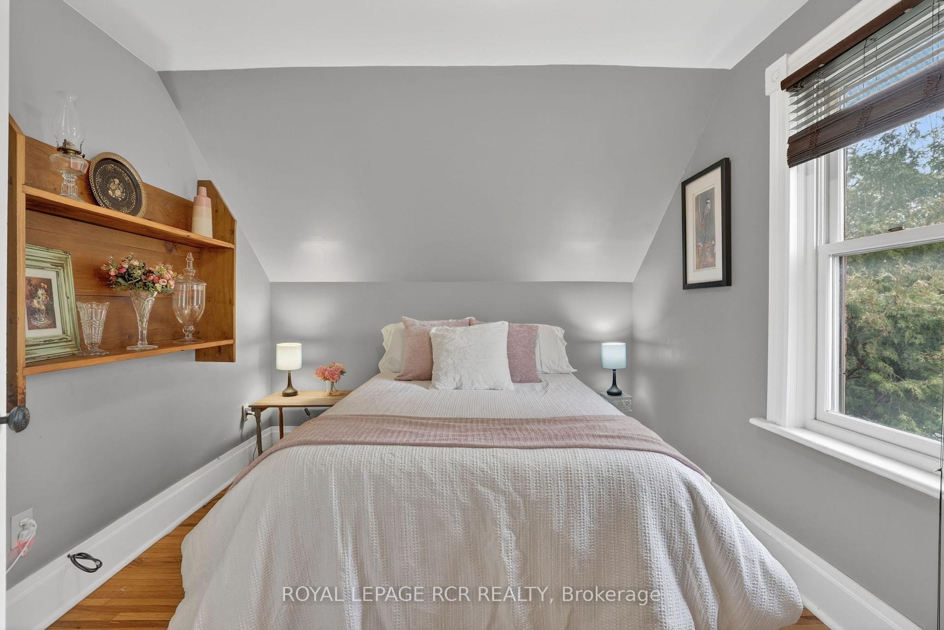 









20


Prospect

Street,
New Tecumseth,




ON
L0G 1A0

