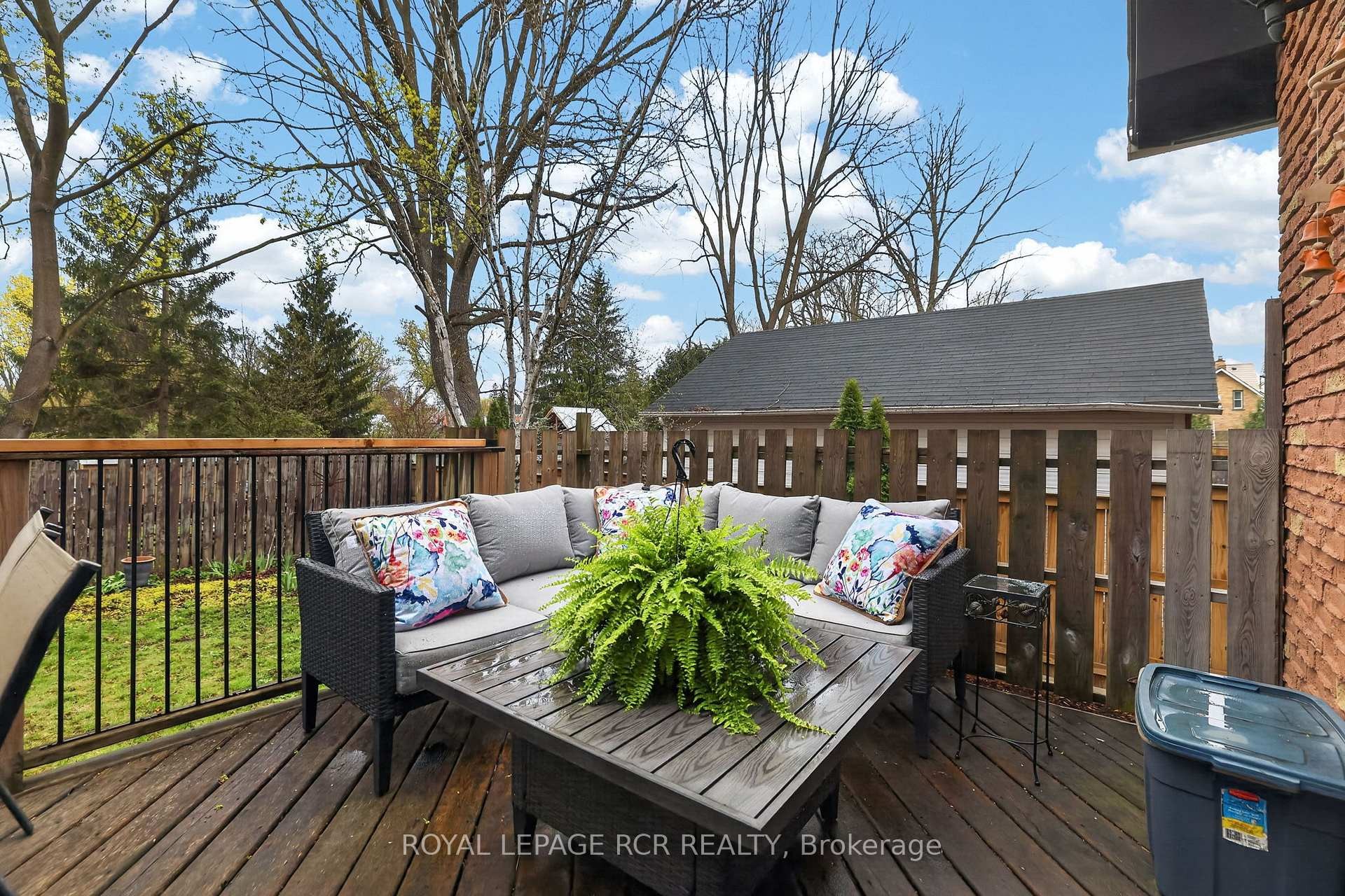 









20


Prospect

Street,
New Tecumseth,




ON
L0G 1A0


