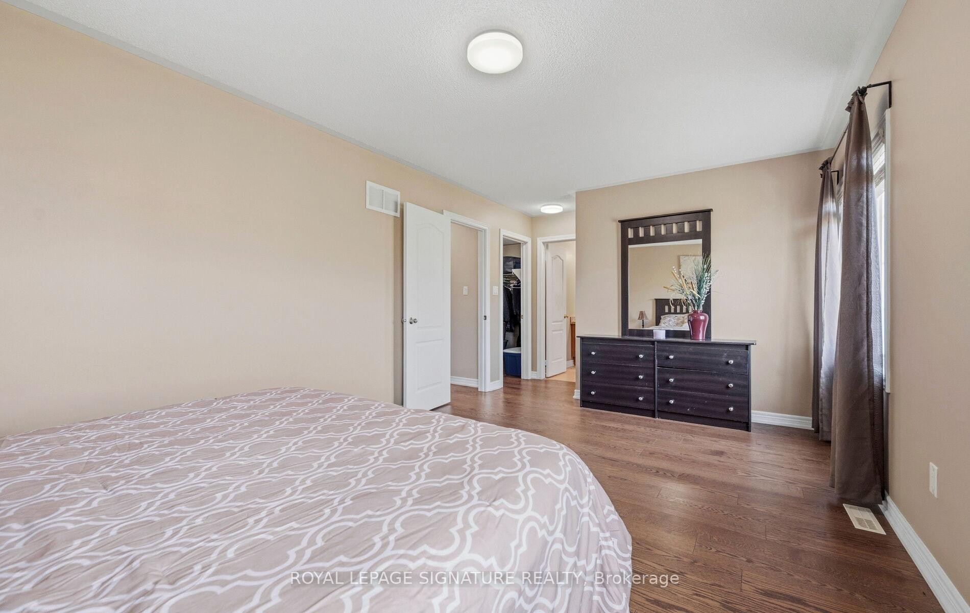 









476


Nairn

Circle,
Milton,




ON
L9T 8A7

