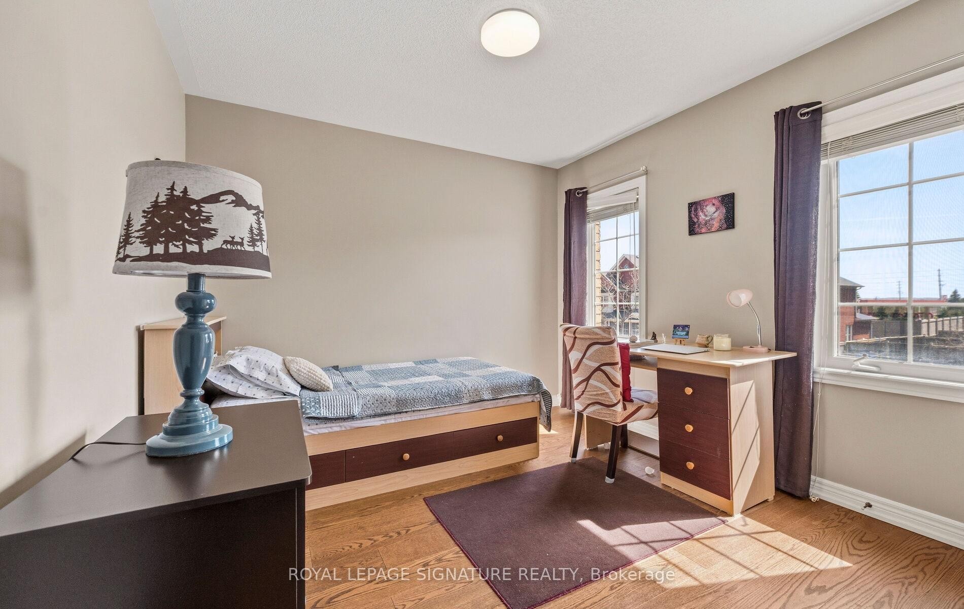 









476


Nairn

Circle,
Milton,




ON
L9T 8A7

