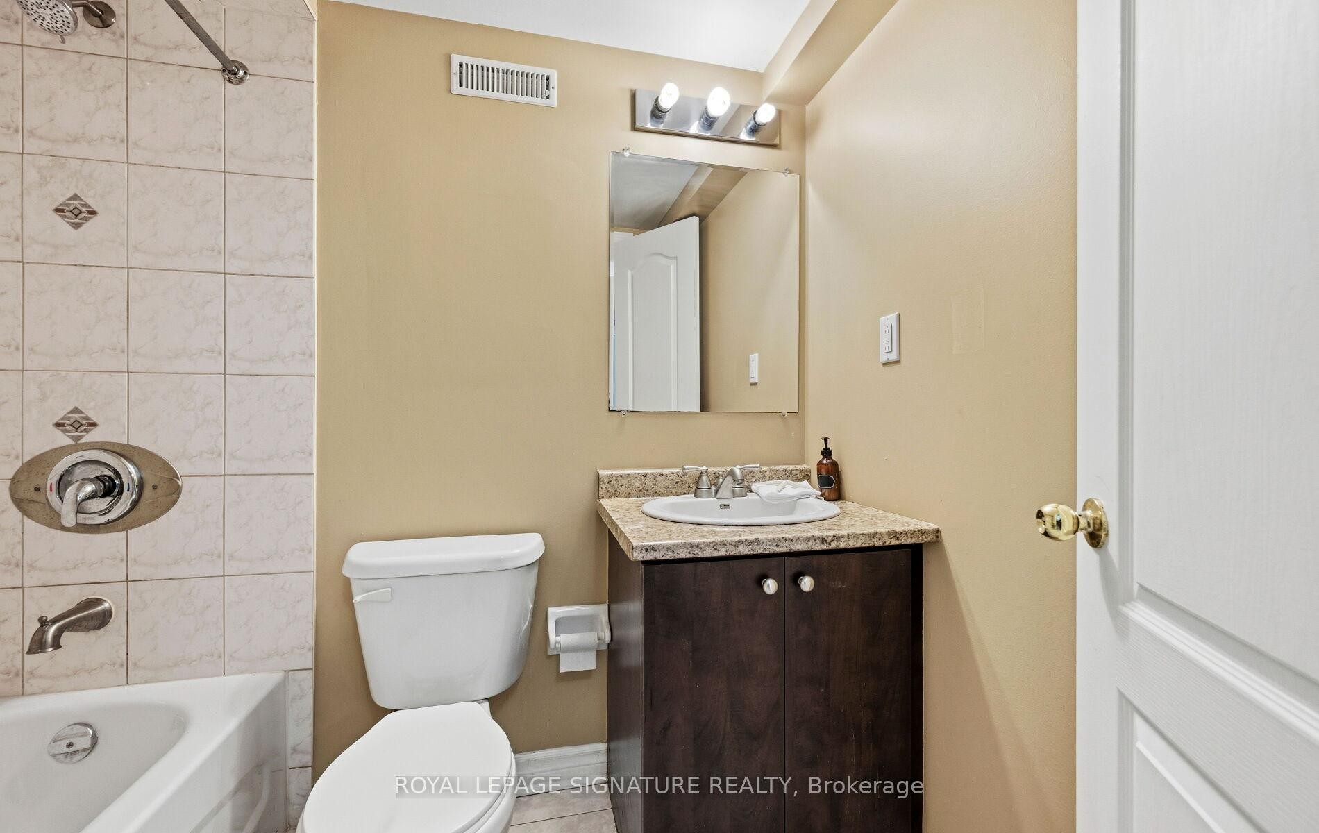 









476


Nairn

Circle,
Milton,




ON
L9T 8A7

