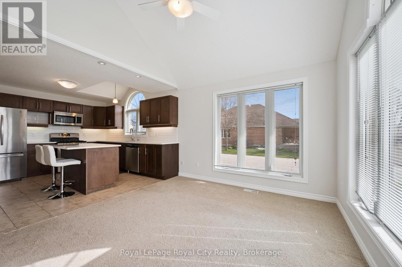 












19 - 27 ELKIN COURT

,
Centre Wellington (Fergus),




Ontario
N1M0A6


