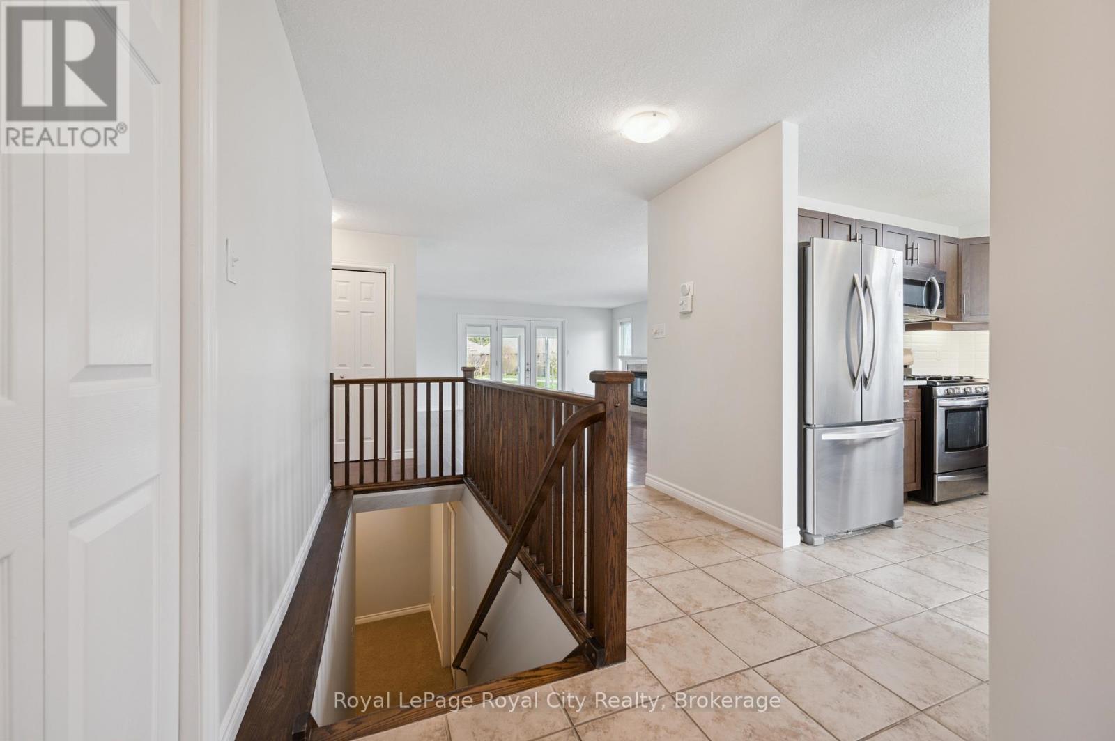 












19 - 27 ELKIN COURT

,
Centre Wellington (Fergus),




Ontario
N1M0A6

