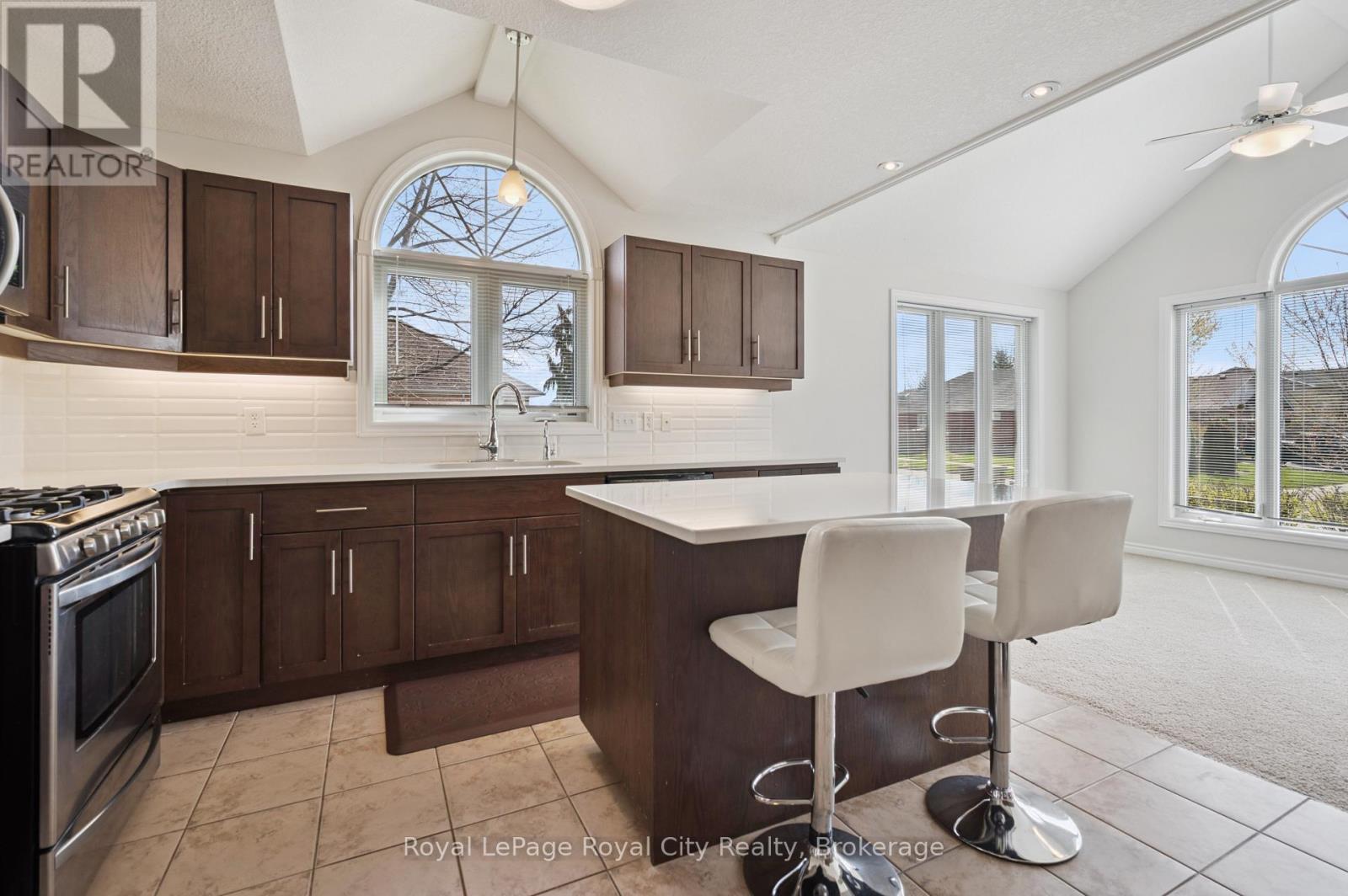 












19 - 27 ELKIN COURT

,
Centre Wellington (Fergus),




Ontario
N1M0A6

