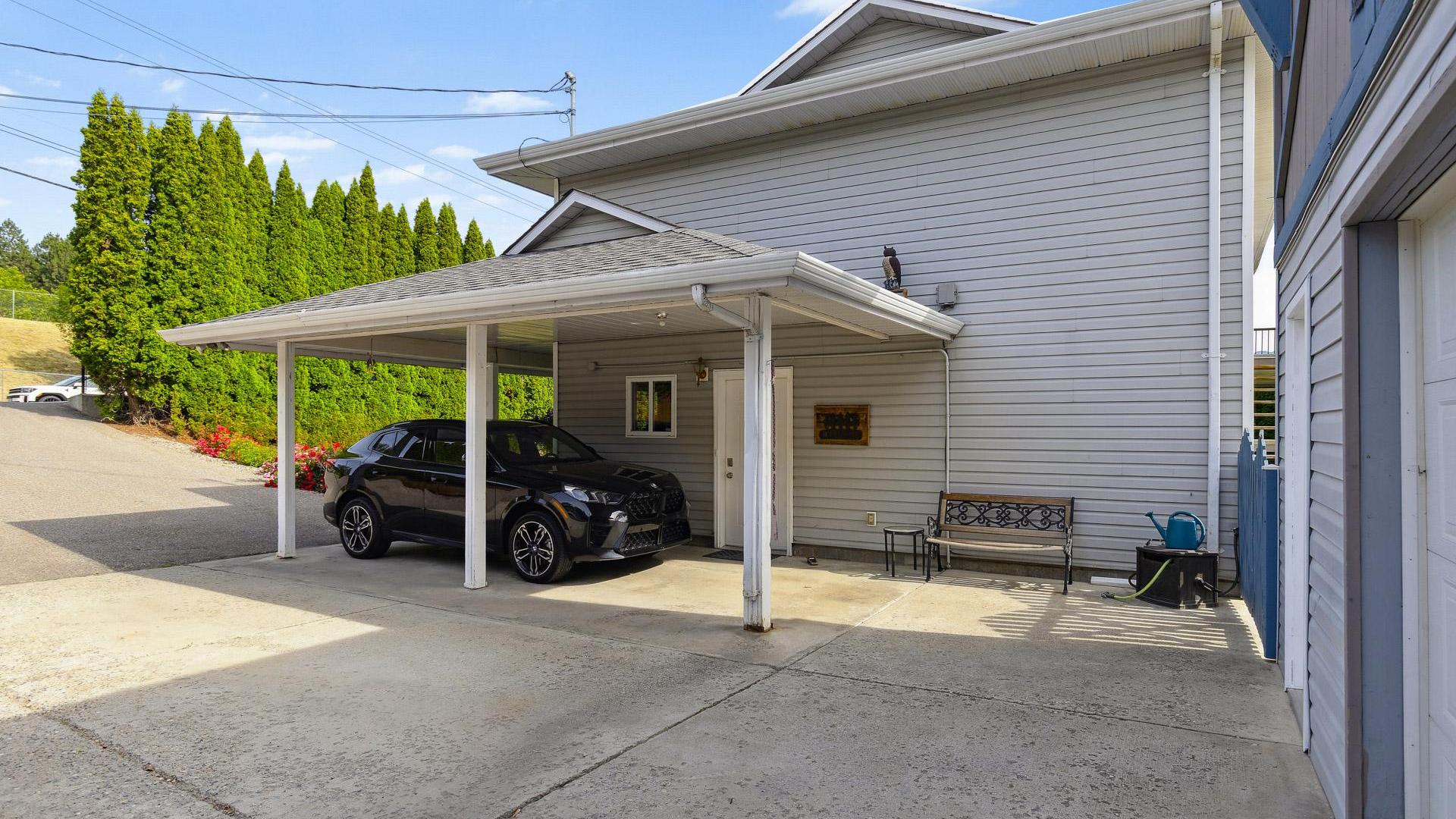 









3424


East Boundary

Road,
Westbank,




BC
V4T 2H4

