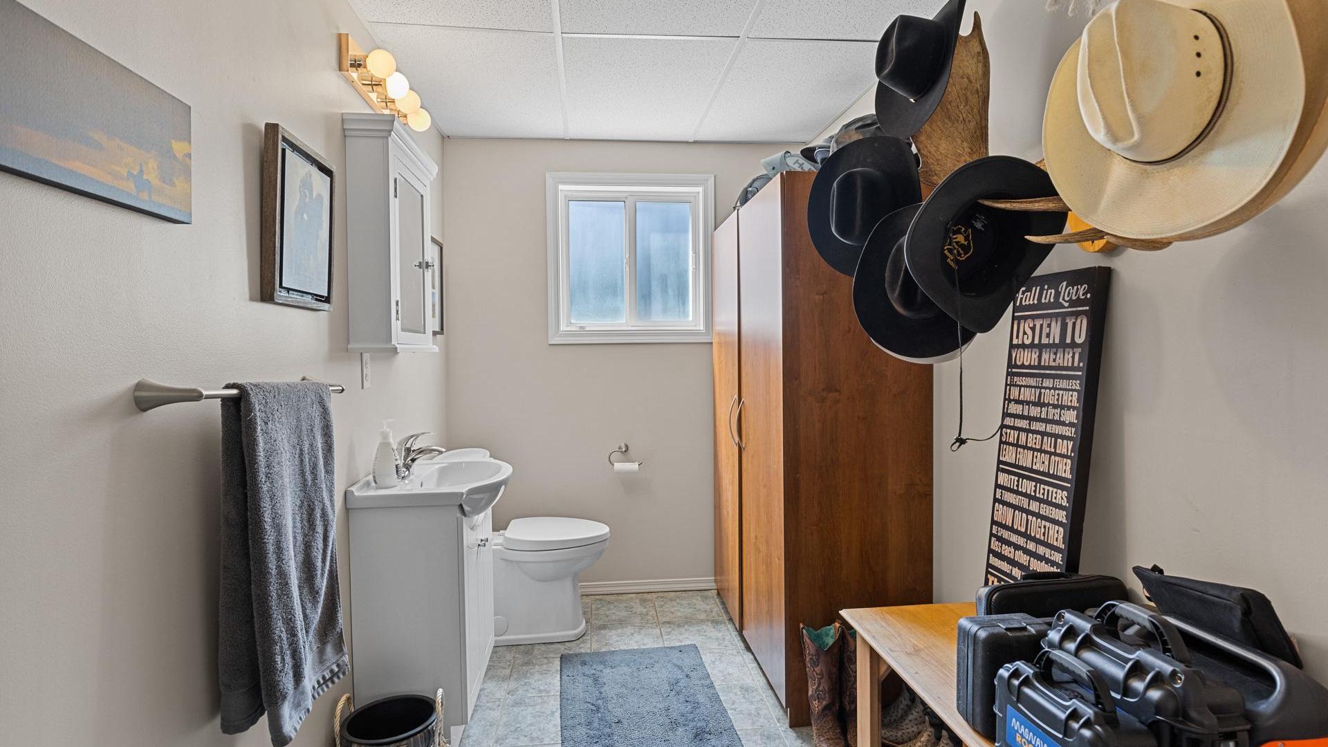 









3424


East Boundary

Road,
Westbank,




BC
V4T 2H4

