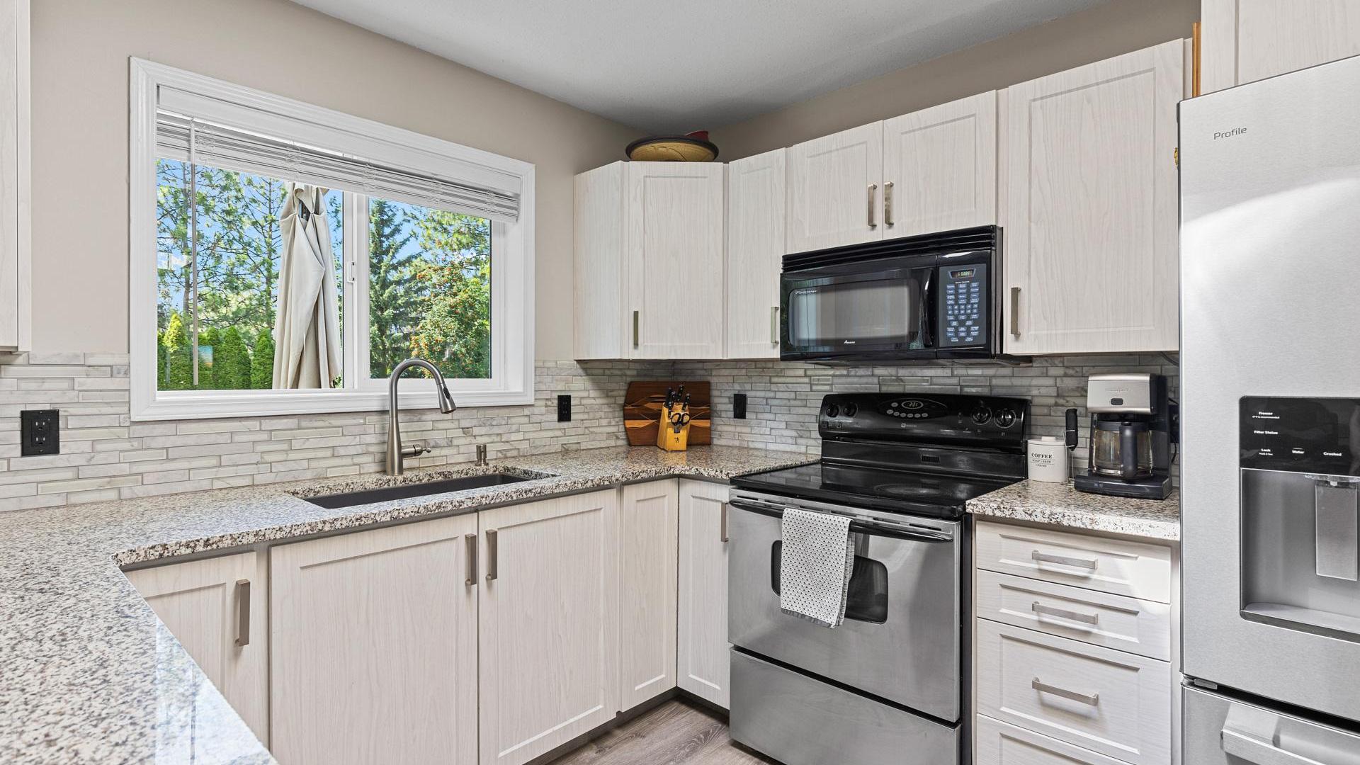 









3424


East Boundary

Road,
Westbank,




BC
V4T 2H4

