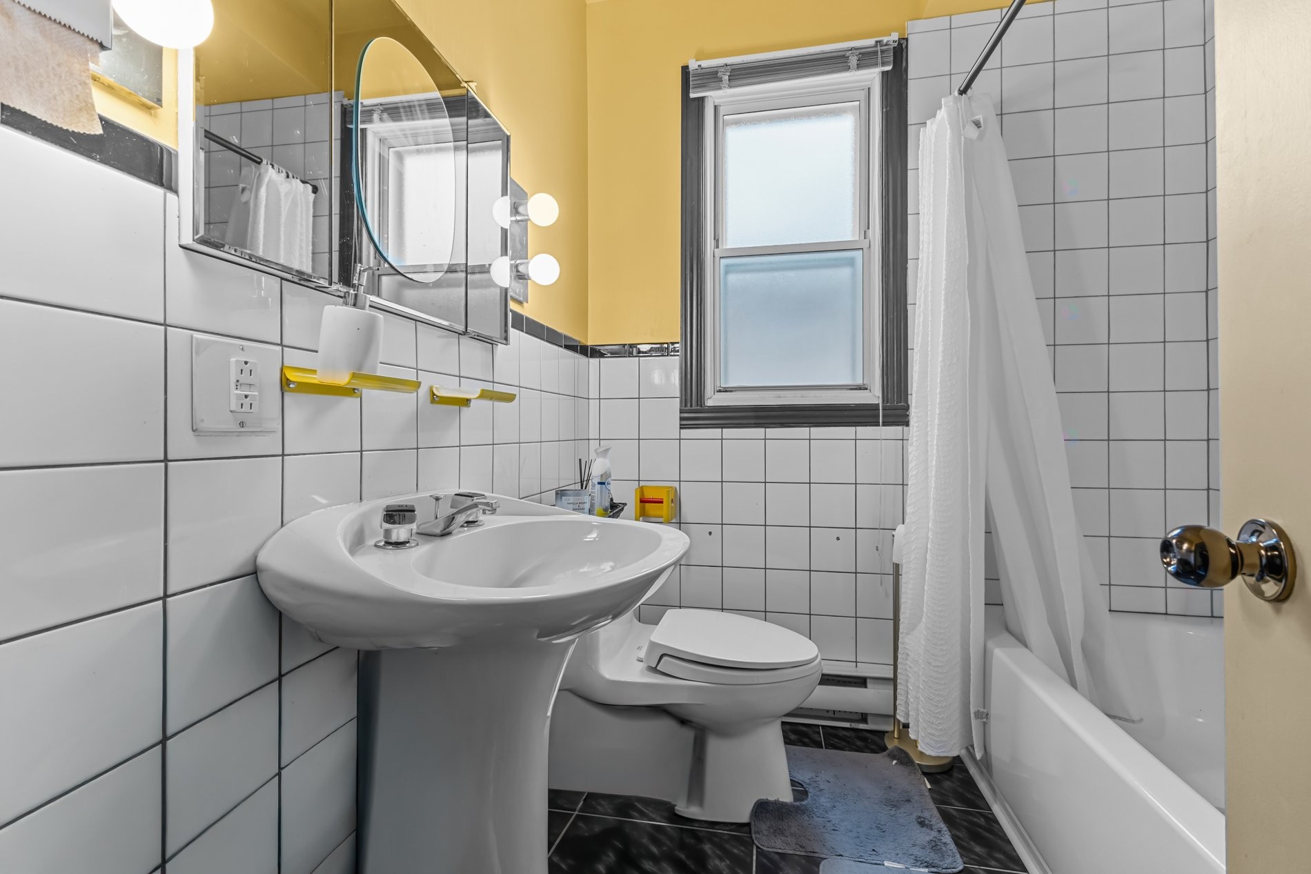 









420


Rue Melançon

,
Saint-Jérôme,




QC
J7Z4K2

