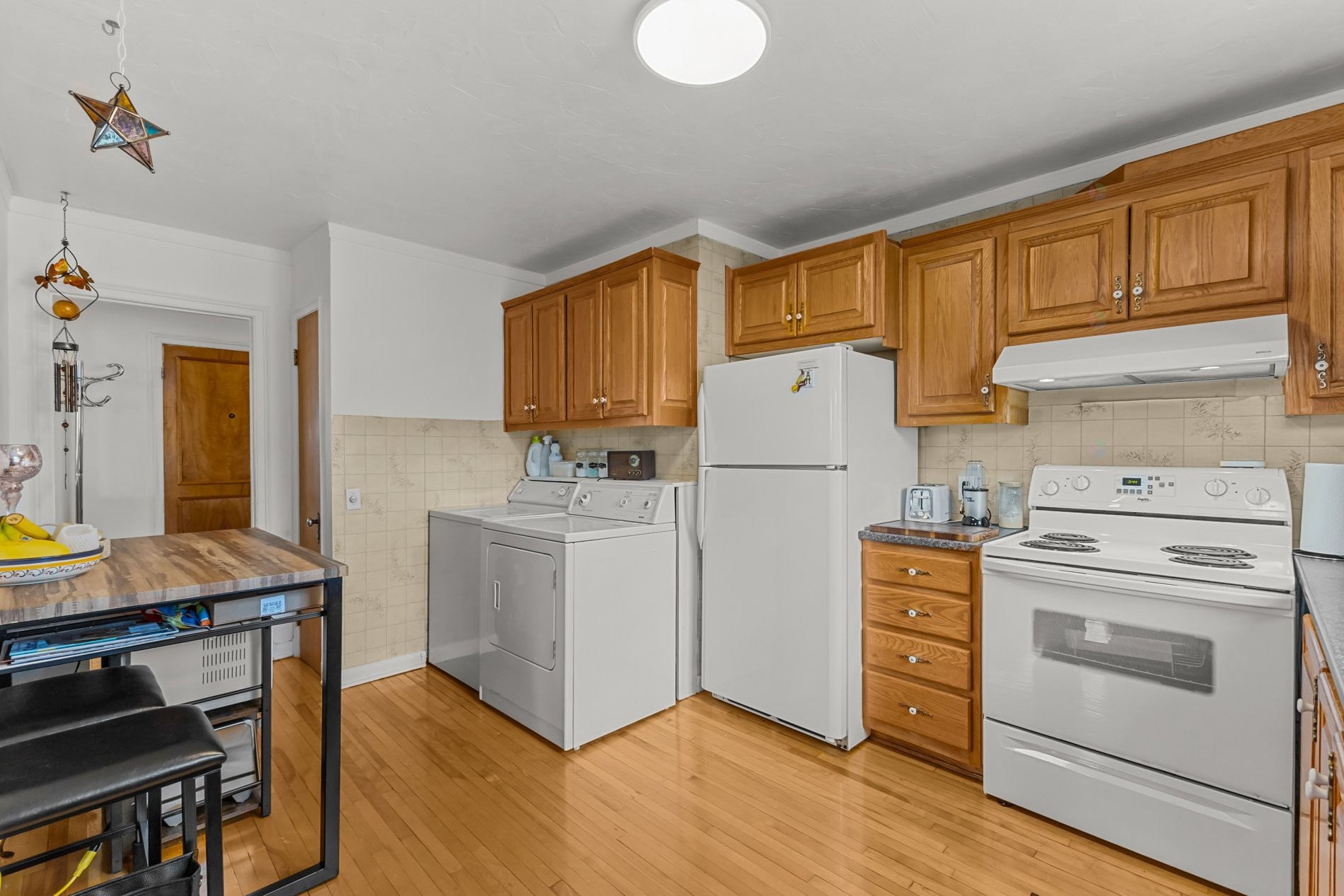 









420


Rue Melançon

,
Saint-Jérôme,




QC
J7Z4K2

