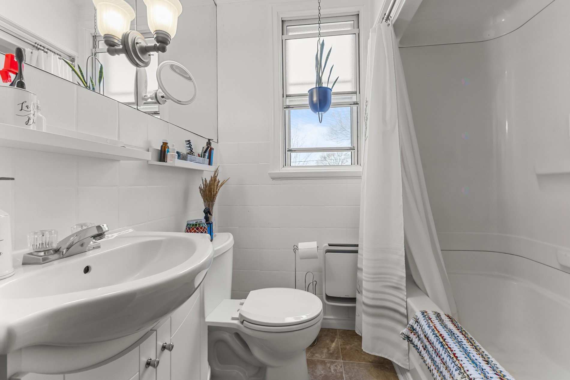 









420


Rue Melançon

,
Saint-Jérôme,




QC
J7Z4K2

