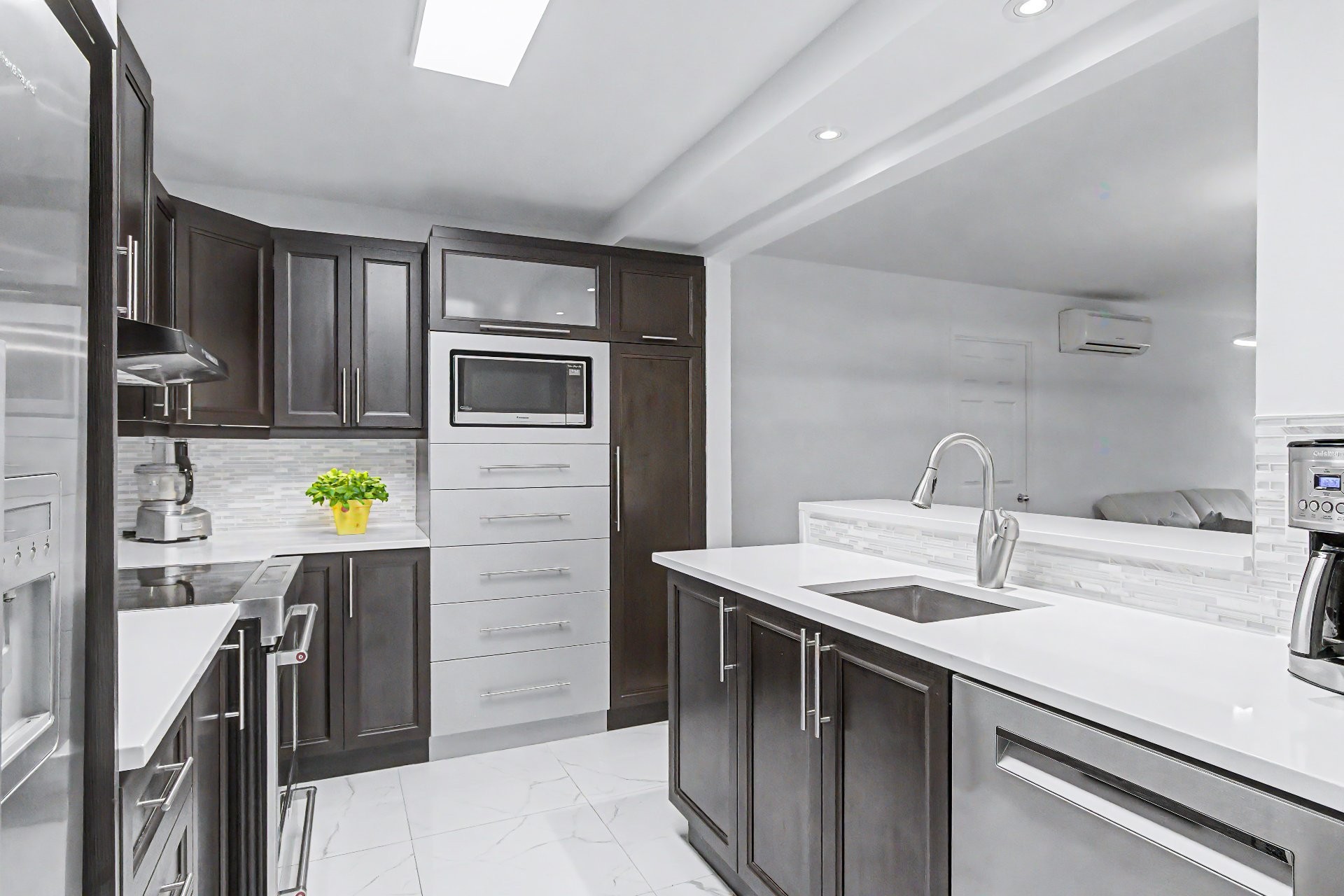 









1645


Rue Gauthier

, 24,
Saint-Bruno-de-Montarville,




QC
J3V5Y4

