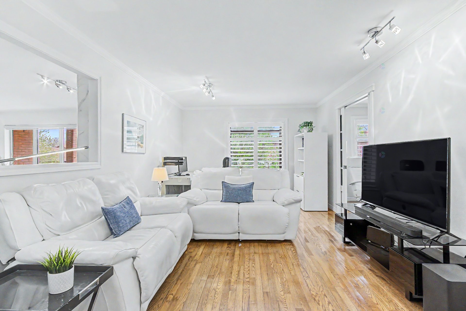









1645


Rue Gauthier

, 24,
Saint-Bruno-de-Montarville,




QC
J3V5Y4

