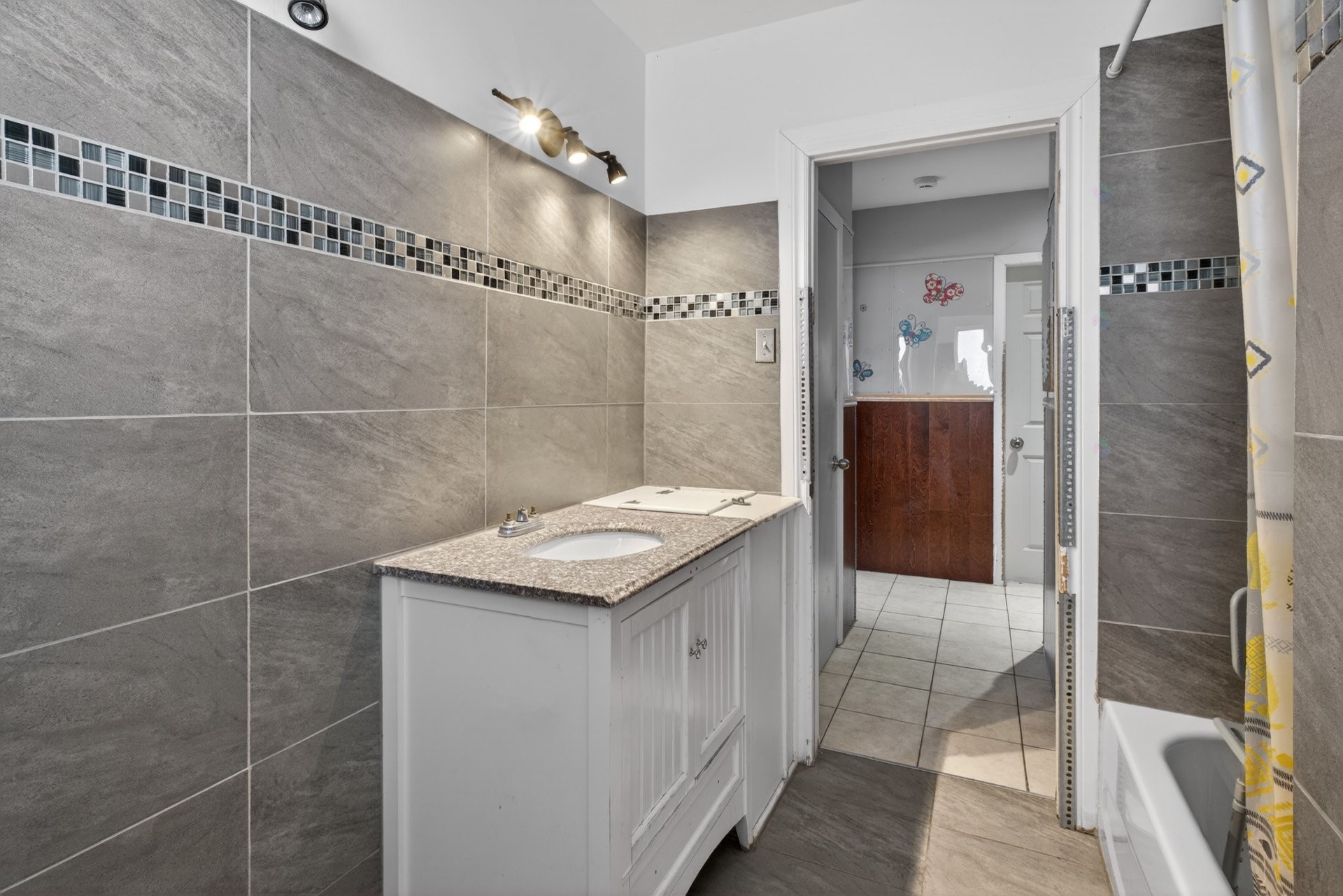 









1108


Rue Larocque

,
Sherbrooke (Les Nations),




QC
J1H4R9

