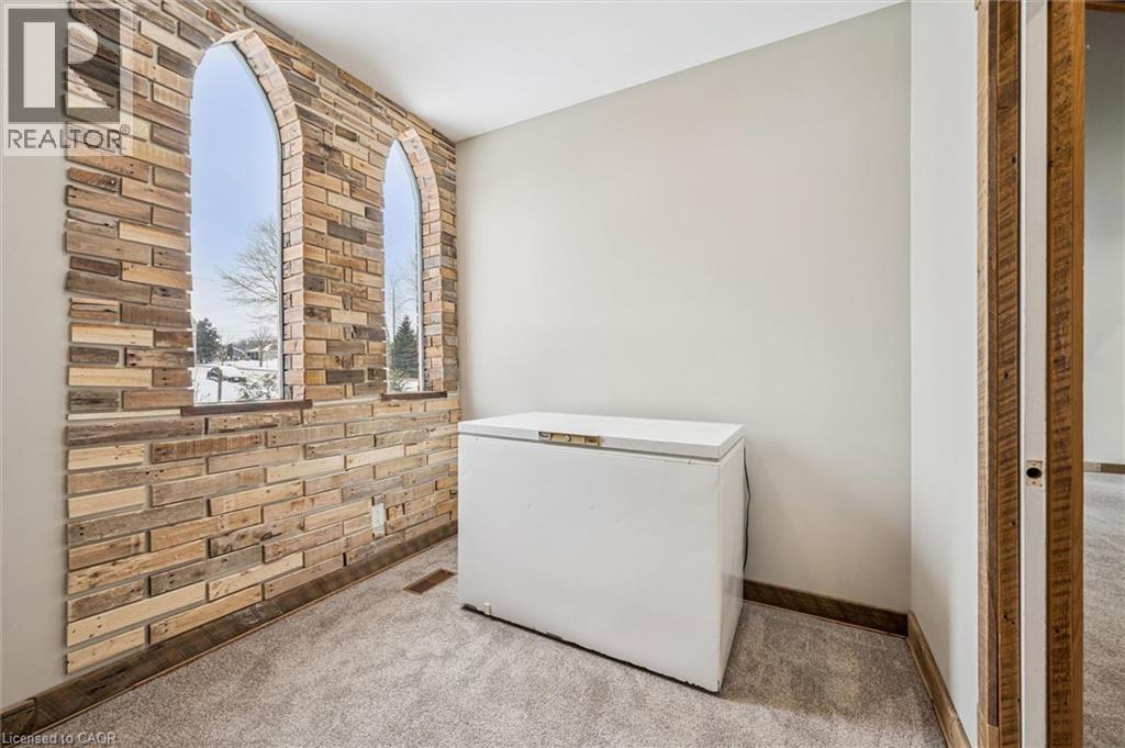 












8946 WELLINGTON RD 16

,
Damascus,




Ontario
N0G2E0

