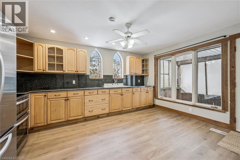 












8946 WELLINGTON RD 16

,
Damascus,




Ontario
N0G2E0

