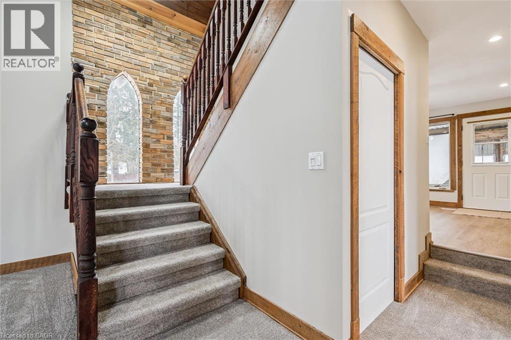 












8946 WELLINGTON RD 16

,
Damascus,




Ontario
N0G2E0

