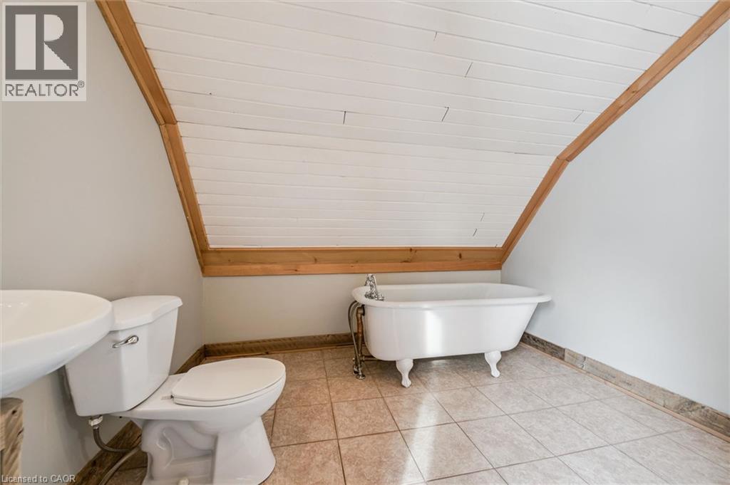 












8946 WELLINGTON RD 16

,
Damascus,




Ontario
N0G2E0

