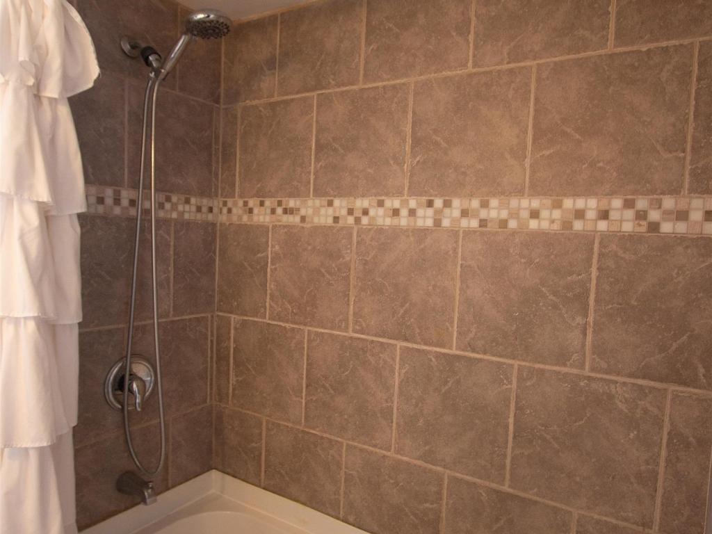 












62 RUSSELL

,
Summerside,




PE
C1N 2T6

