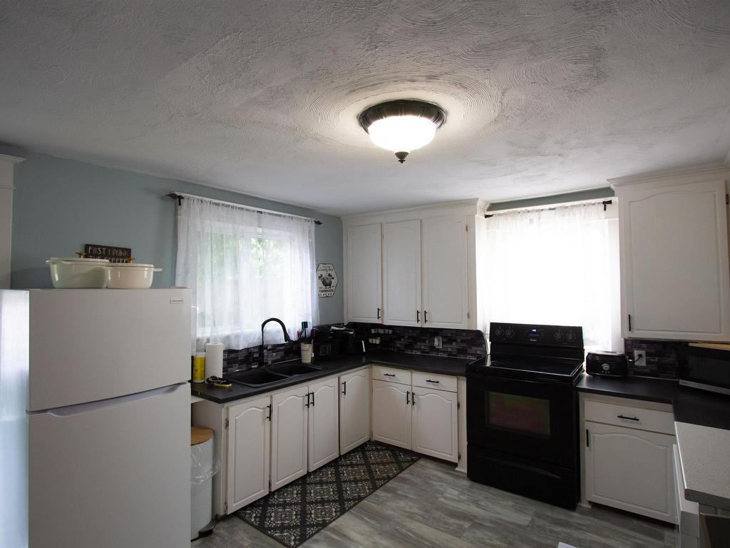 












62 RUSSELL

,
Summerside,




PE
C1N 2T6

