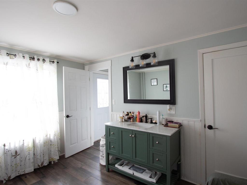 












62 RUSSELL

,
Summerside,




PE
C1N 2T6

