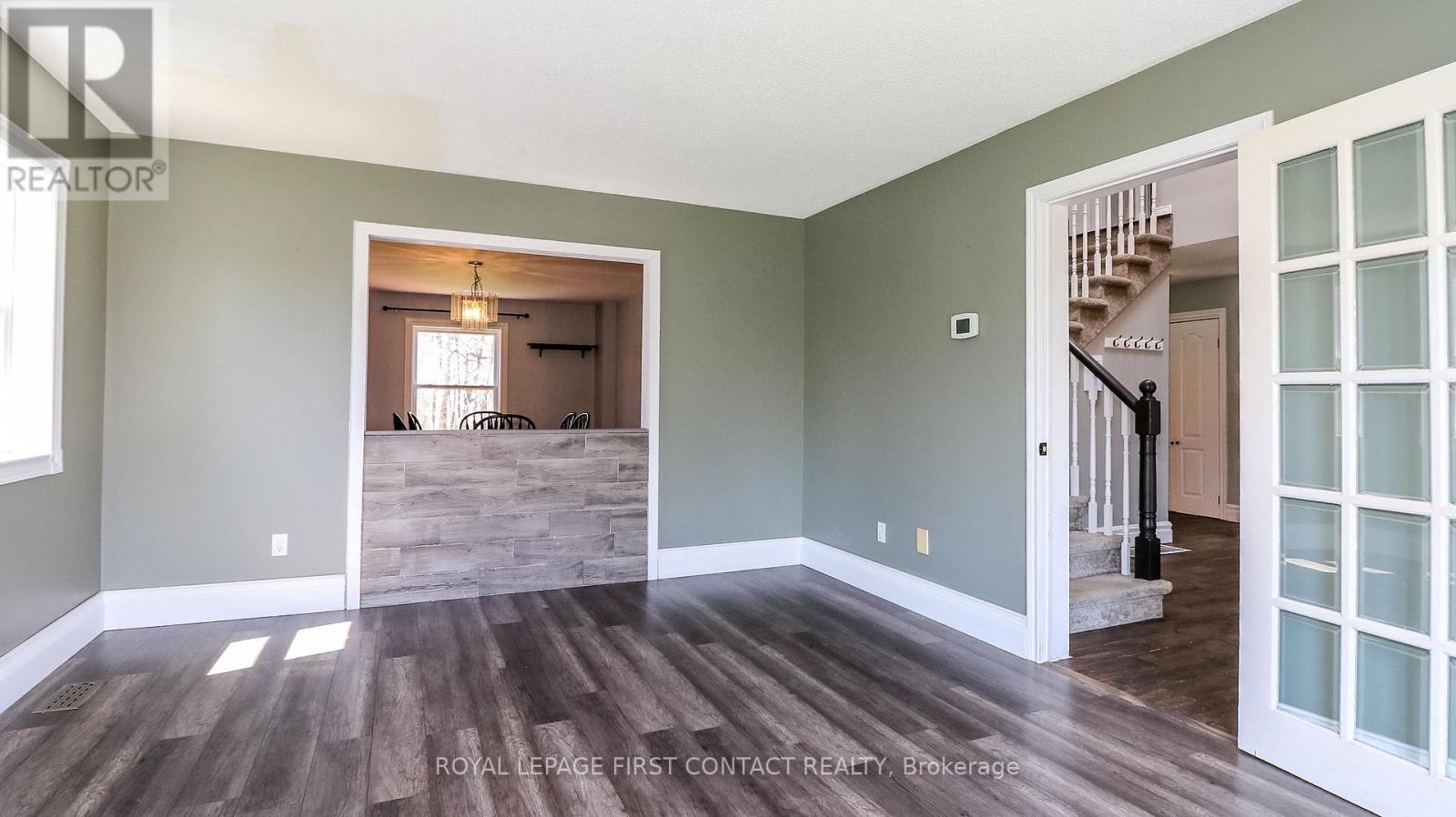 












602 SCARLETT LINE

,
Springwater,




Ontario
L0L1V0

