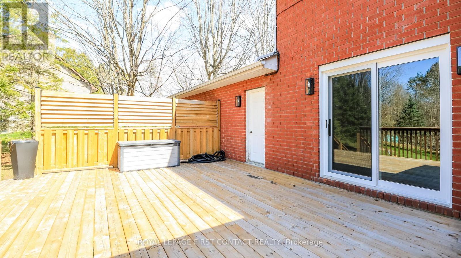 












602 SCARLETT LINE

,
Springwater,




Ontario
L0L1V0

