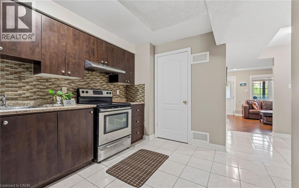 












476 NAIRN Circle

,
Milton,




Ontario
L9T8A7

