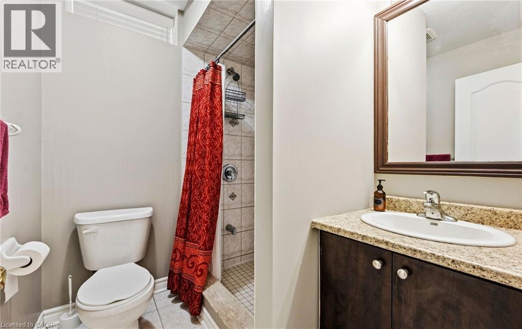 












476 NAIRN Circle

,
Milton,




Ontario
L9T8A7

