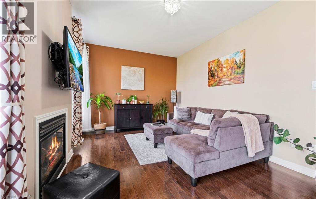 












476 NAIRN Circle

,
Milton,




Ontario
L9T8A7

