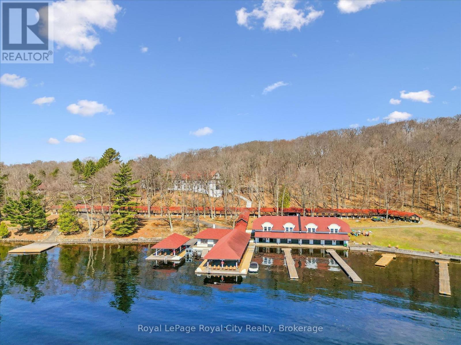 












202 & 206 - 12 BIGWIN ISLAND

,
Lake of Bays (Franklin),




Ontario
P0B1A0

