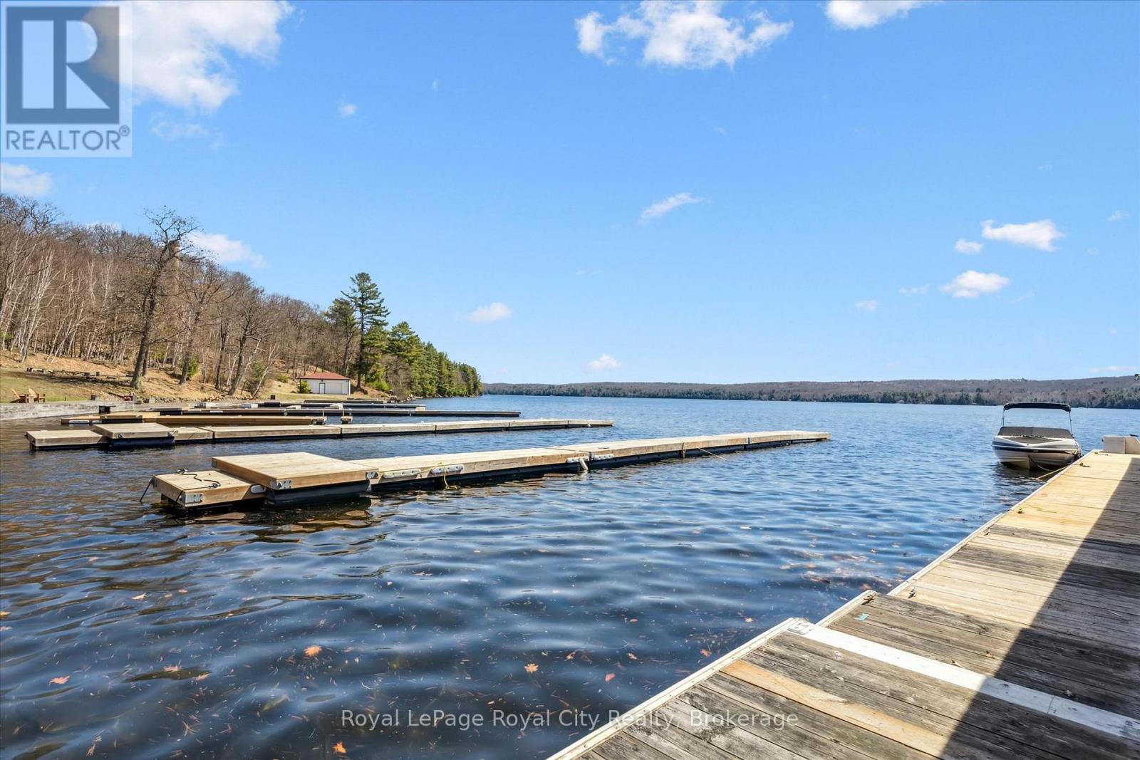 












202 & 206 - 12 BIGWIN ISLAND

,
Lake of Bays (Franklin),




Ontario
P0B1A0

