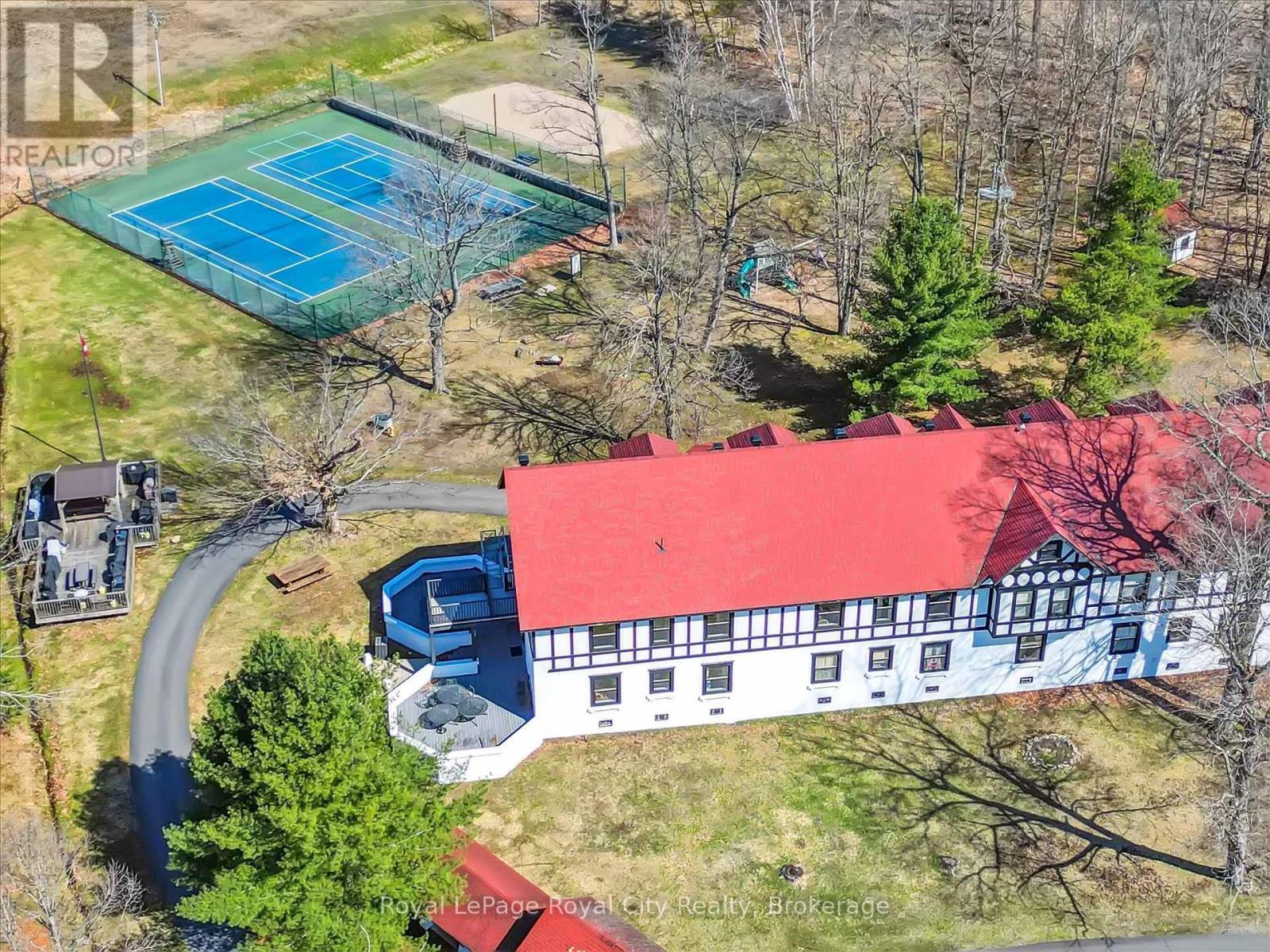 












202 & 206 - 12 BIGWIN ISLAND

,
Lake of Bays (Franklin),




Ontario
P0B1A0


