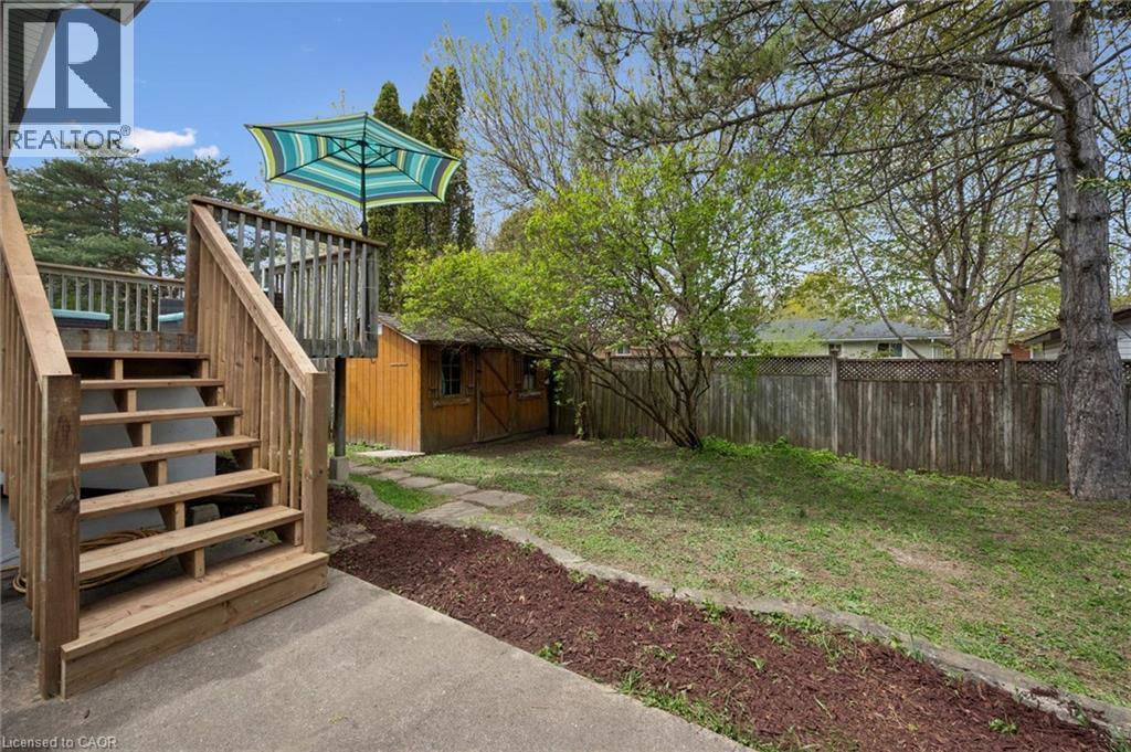 












176 WOODVILLE Place

,
Waterloo,




Ontario
N2L4W9

