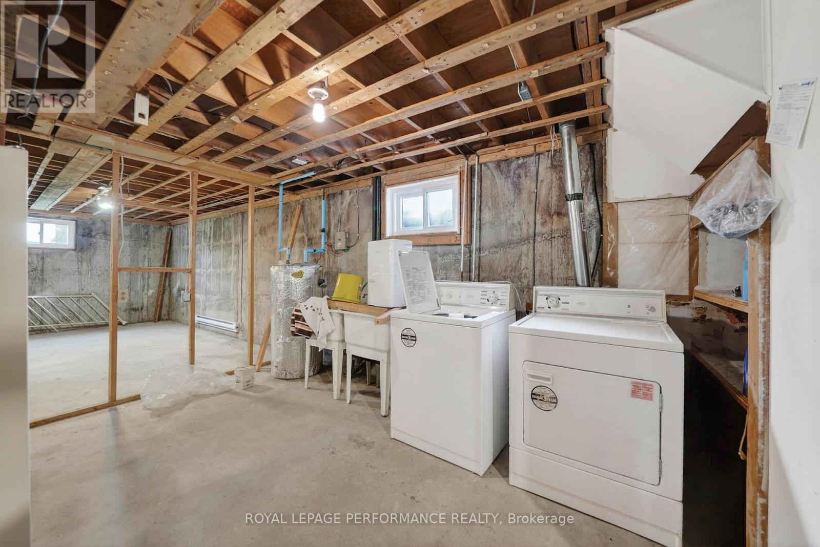 












3205 DUVAL AVENUE

,
Cornwall,




Ontario
K6K1C3

