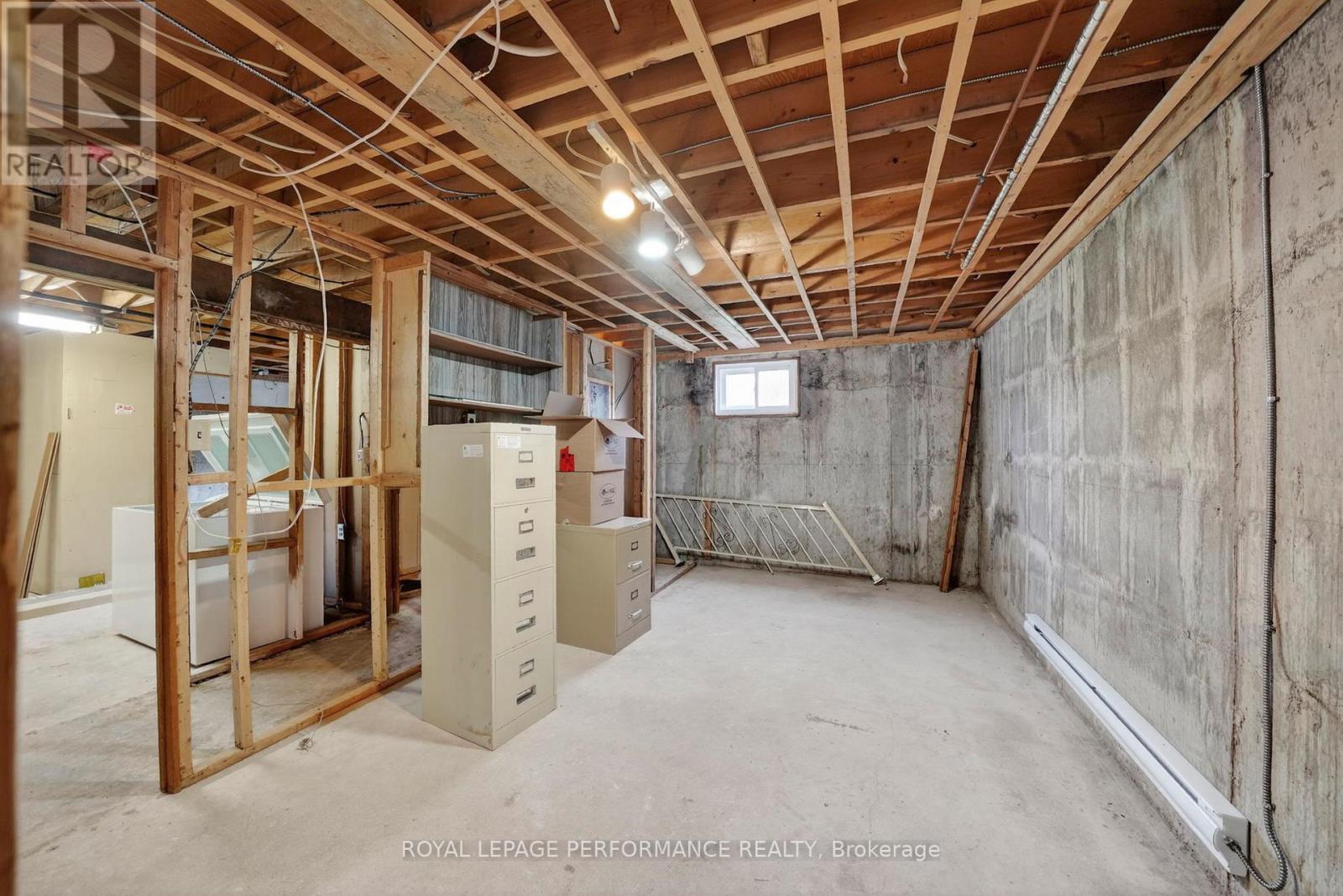 












3205 DUVAL AVENUE

,
Cornwall,




Ontario
K6K1C3

