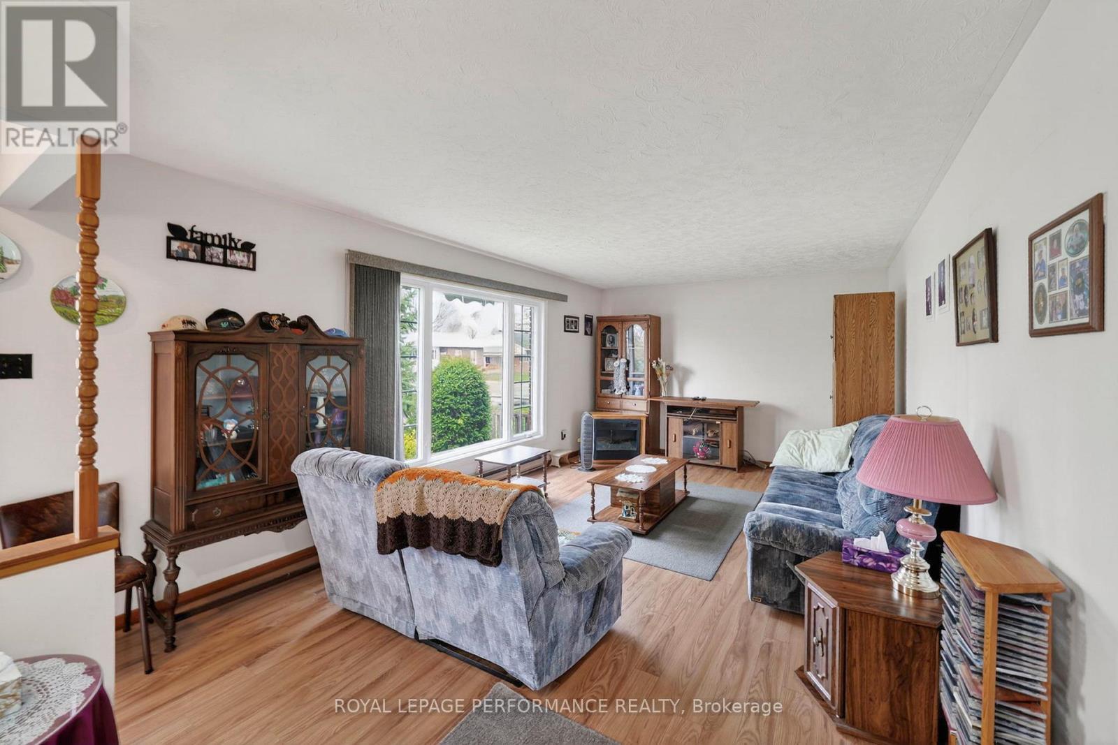 












3205 DUVAL AVENUE

,
Cornwall,




Ontario
K6K1C3

