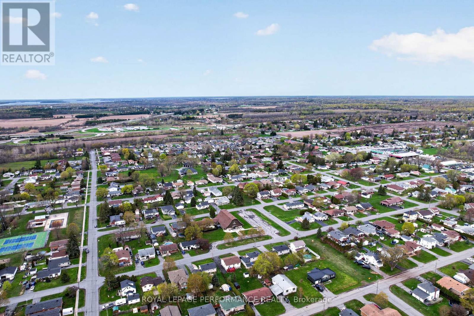 












3205 DUVAL AVENUE

,
Cornwall,




Ontario
K6K1C3


