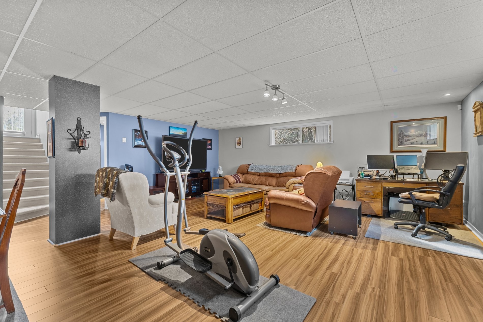 









1181


37e Avenue

,
Laval (Fabreville),




QC
H7R4W3

