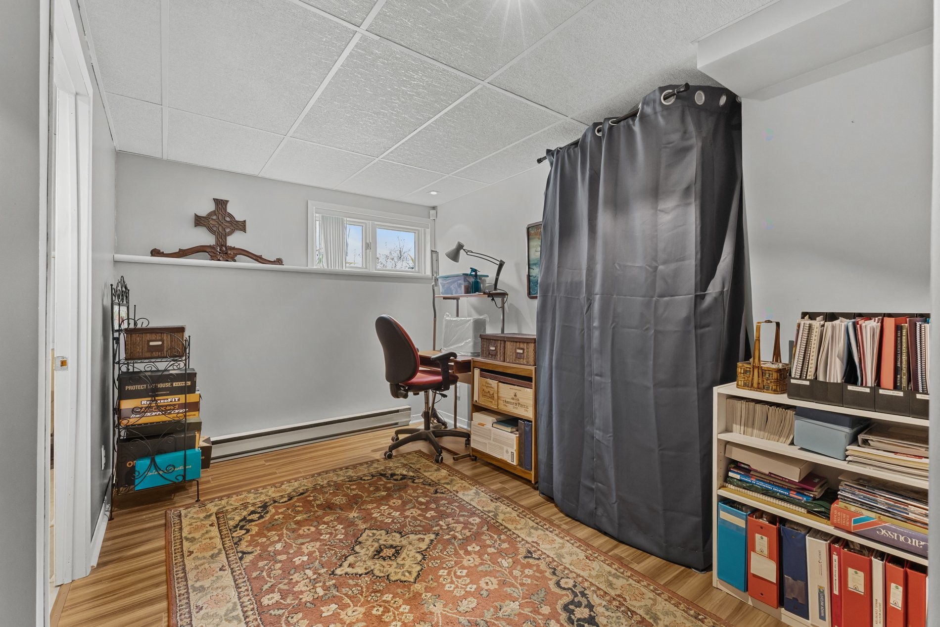 









1181


37e Avenue

,
Laval (Fabreville),




QC
H7R4W3


