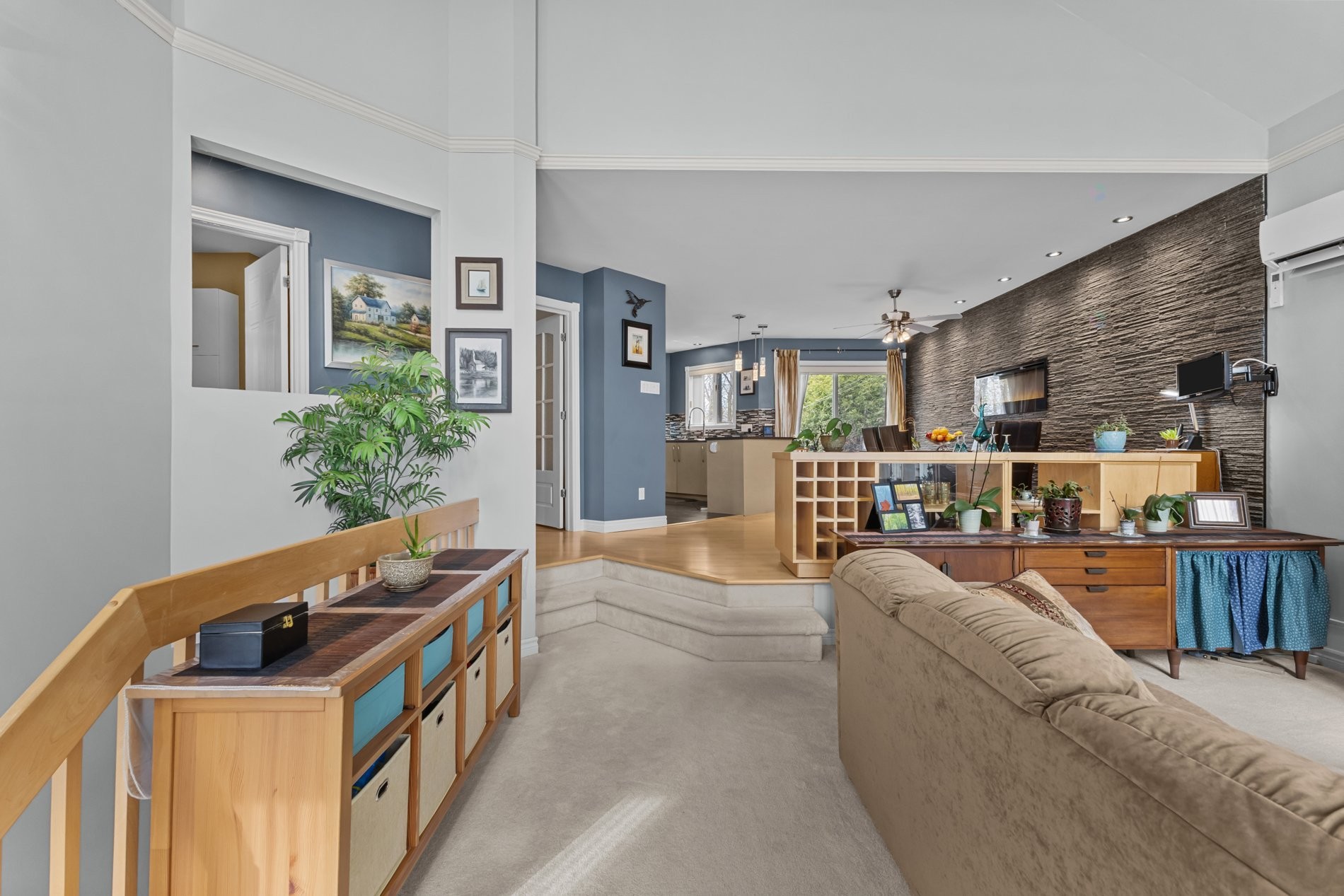 









1181


37e Avenue

,
Laval (Fabreville),




QC
H7R4W3

