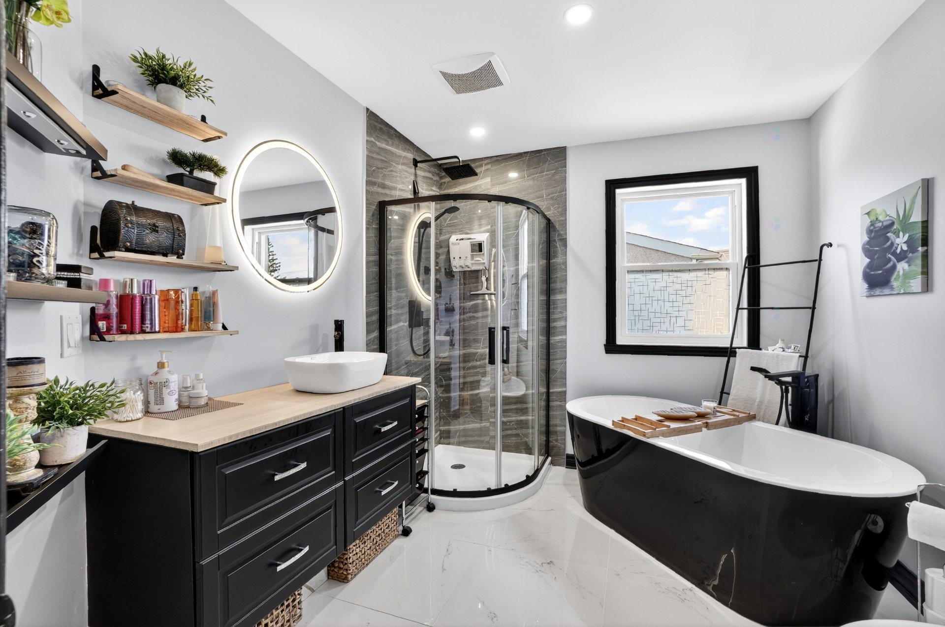 









315


Av. Henri-Mérette

, 5,
Pointe-Calumet,




QC
J0N1G0

