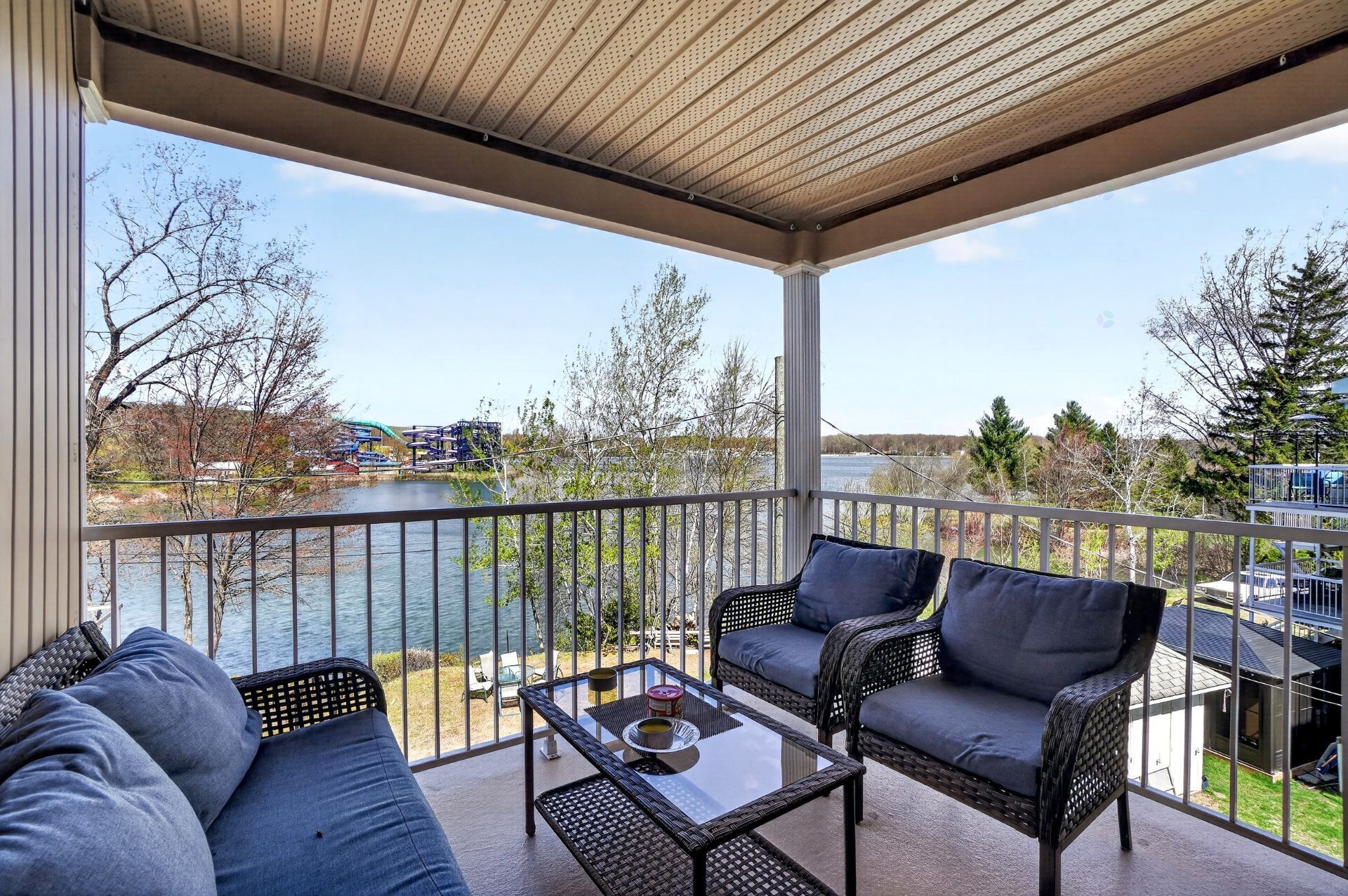 









315


Av. Henri-Mérette

, 5,
Pointe-Calumet,




QC
J0N1G0

