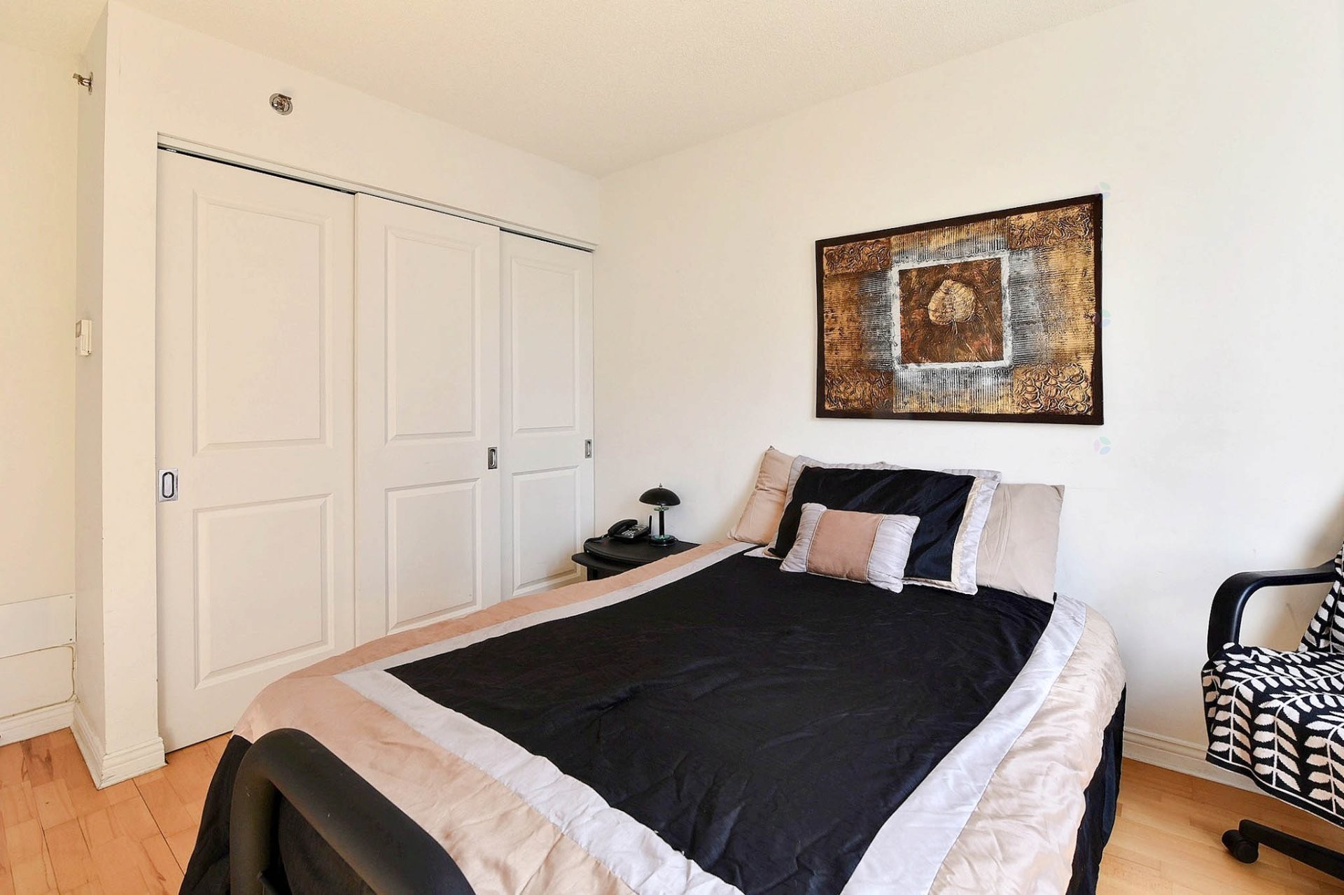 









1225


Rue Notre-Dame O.

, 624,
Montréal (Ville-Marie),




QC
H3C6S3

