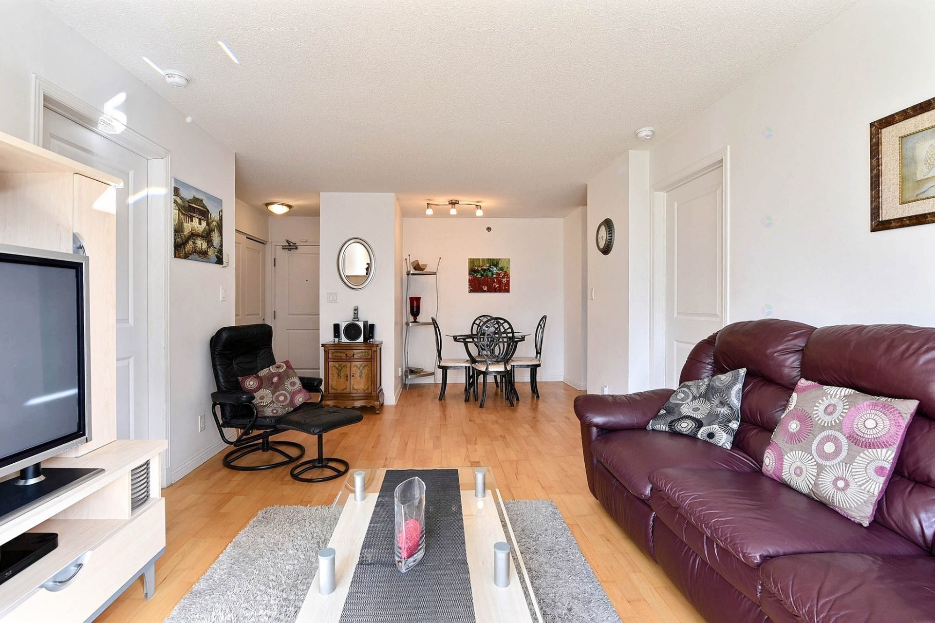 









1225


Rue Notre-Dame O.

, 624,
Montréal (Ville-Marie),




QC
H3C6S3

