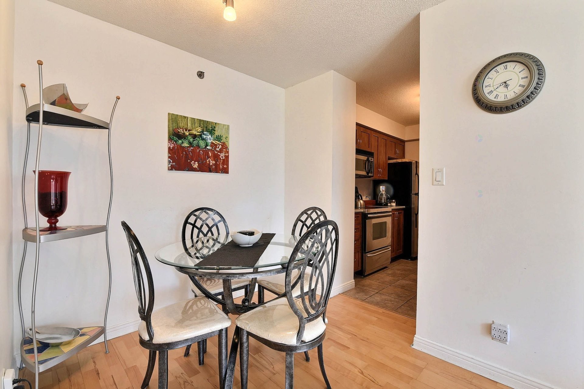 









1225


Rue Notre-Dame O.

, 624,
Montréal (Ville-Marie),




QC
H3C6S3

