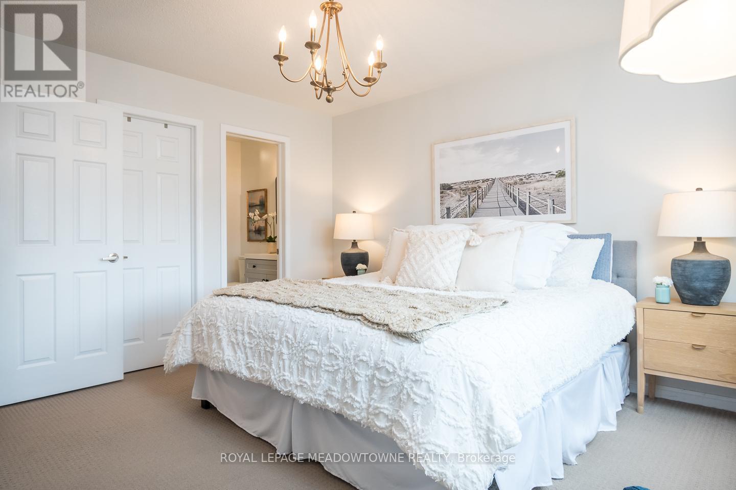 












225 PROSSER CIRCLE

,
Milton,




Ontario
L9T0P6


