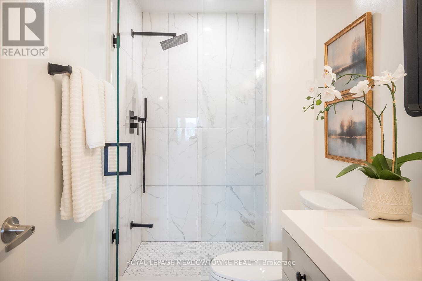 












225 PROSSER CIRCLE

,
Milton,




Ontario
L9T0P6

