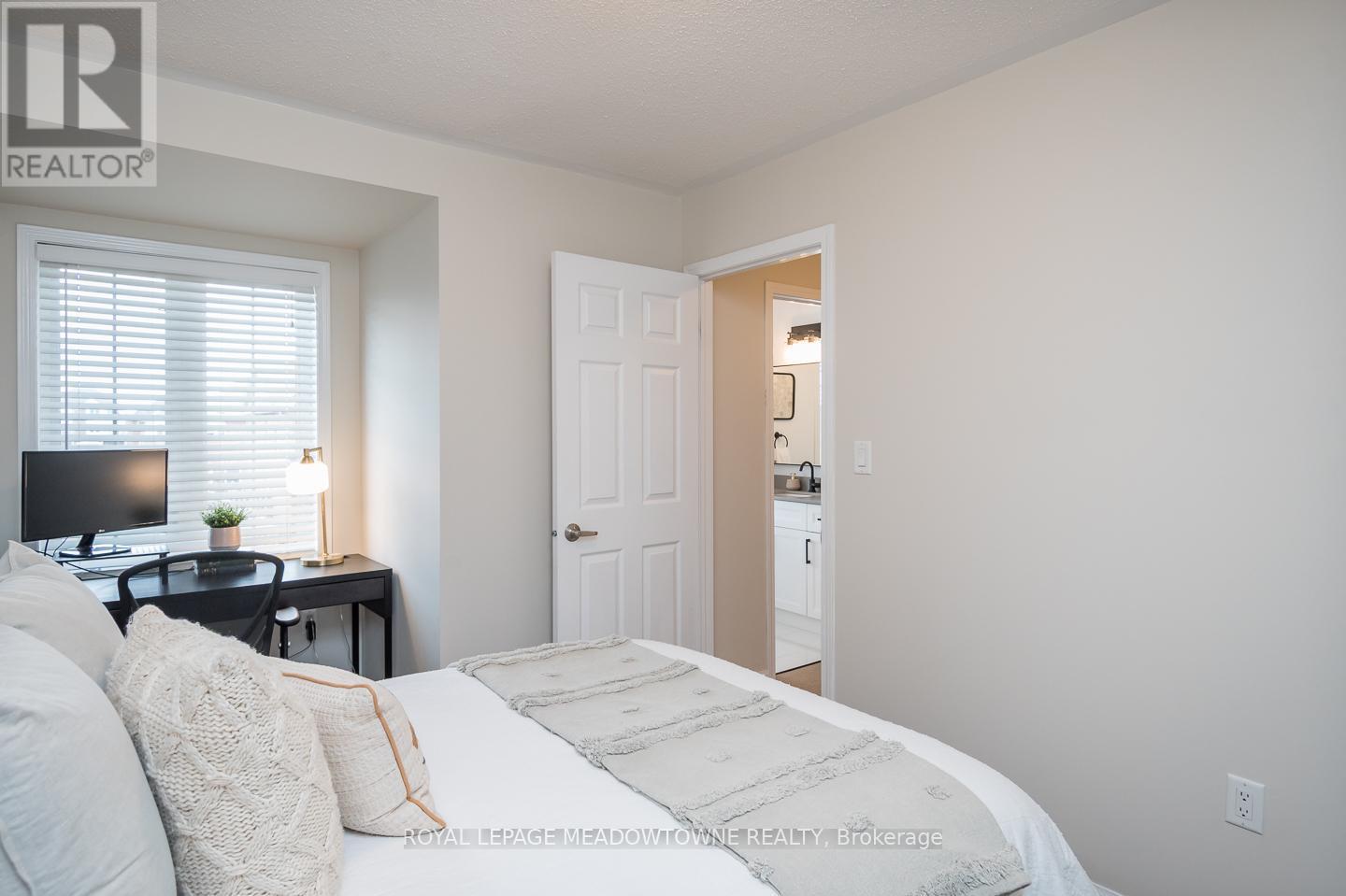 












225 PROSSER CIRCLE

,
Milton,




Ontario
L9T0P6

