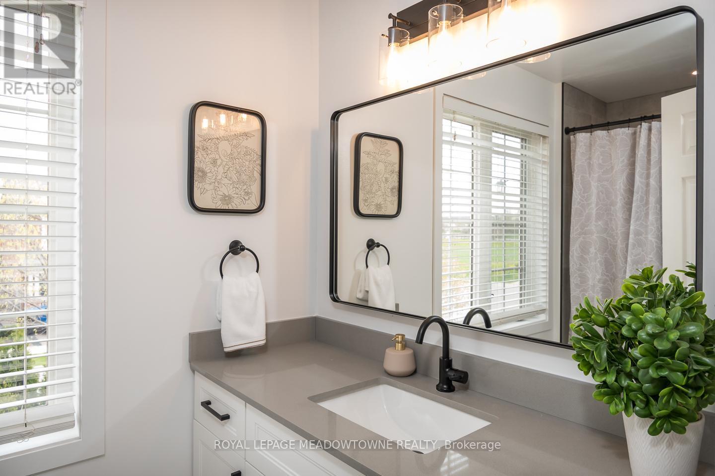 












225 PROSSER CIRCLE

,
Milton,




Ontario
L9T0P6

