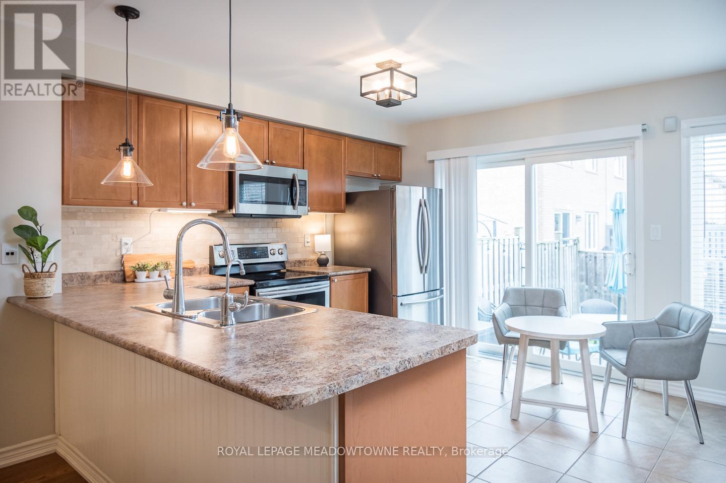 












225 PROSSER CIRCLE

,
Milton,




Ontario
L9T0P6

